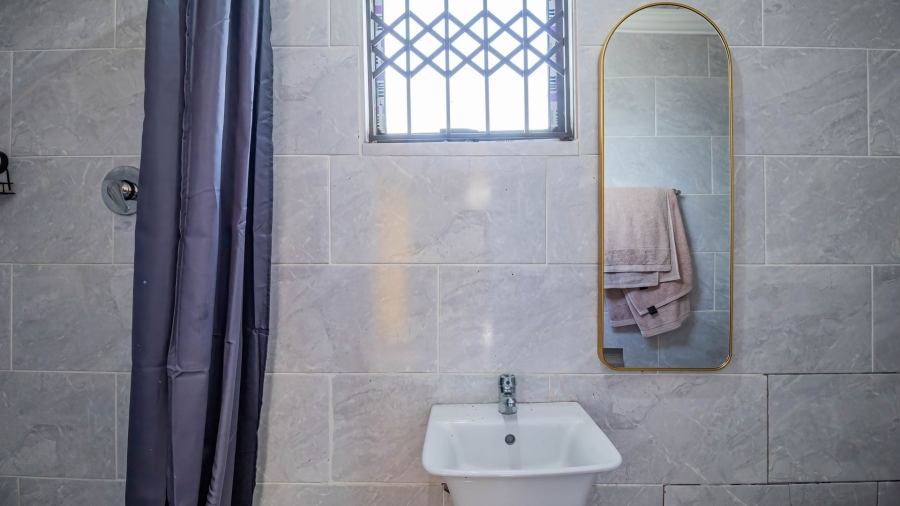 7 Bedroom Property for Sale in Mogwase Unit 4 North West
